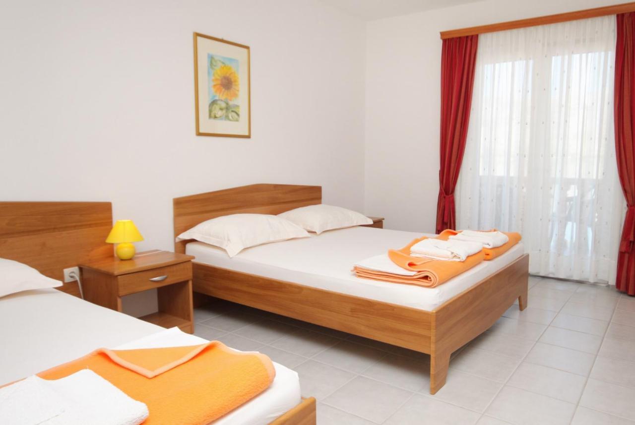 Apartments And Rooms By The Sea Vinjerac, Zadar - 3248 Exteriér fotografie